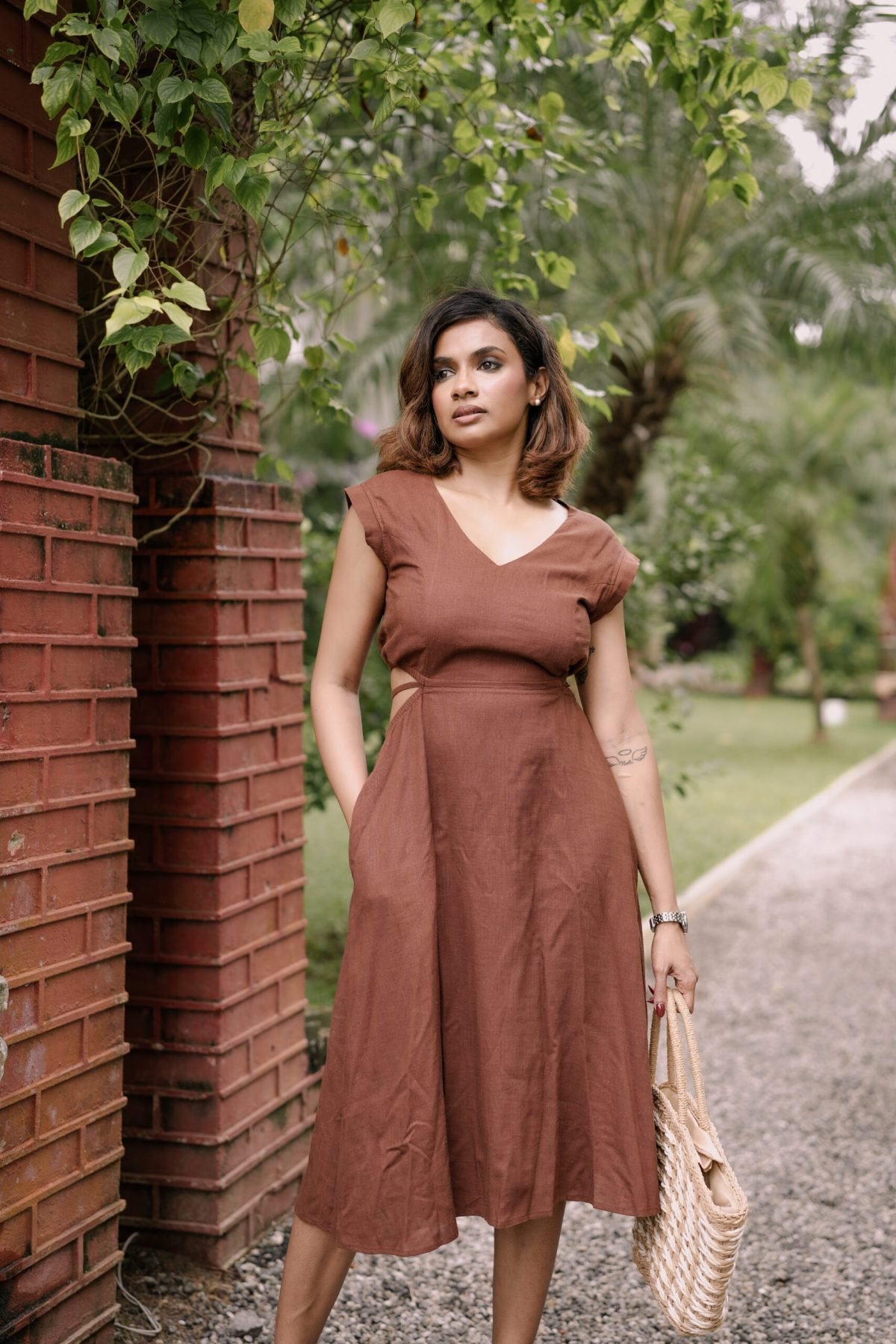 Kia midi sleeveless dress